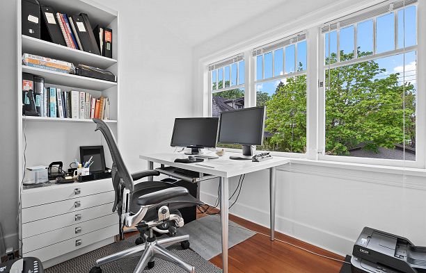 3755 DUNBAR STREET, Vancouver BC V6S 2C8 Dunbar