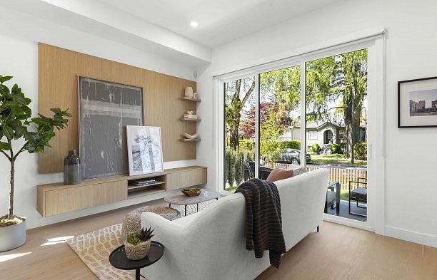 1 4422 W 6TH AVENUE, Vancouver BC V6R 1V3 Point Grey