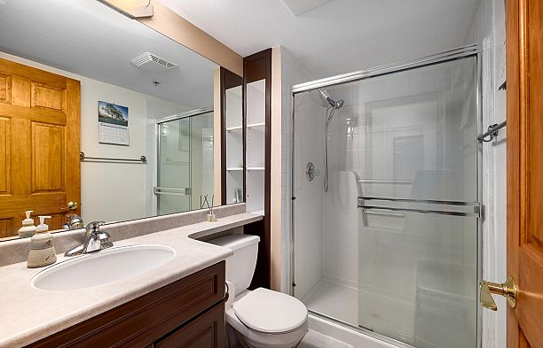 206 5723 COLLINGWOOD STREET, Vancouver BC V6N 4K6 Dunbar