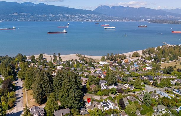 4650 W 2ND AVENUE, Vancouver BC V6R 1L1 Point Grey