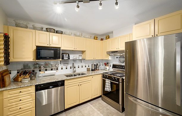 206 5723 COLLINGWOOD STREET, Vancouver BC V6N 4K6 Dunbar