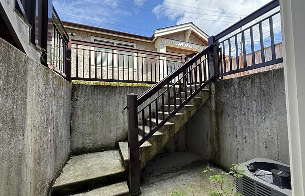 Basement Suite 2475 W 16TH AVENUE, Vancouver BC V6K 3B7 Kitsilano