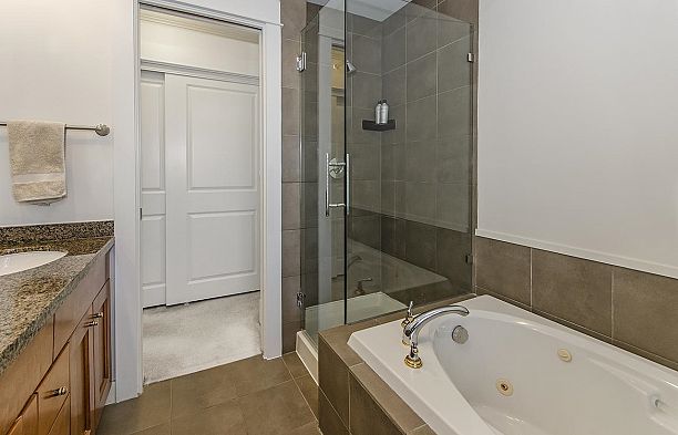 3322 W 40TH AVENUE, Vancouver BC V6N 3B6 Dunbar