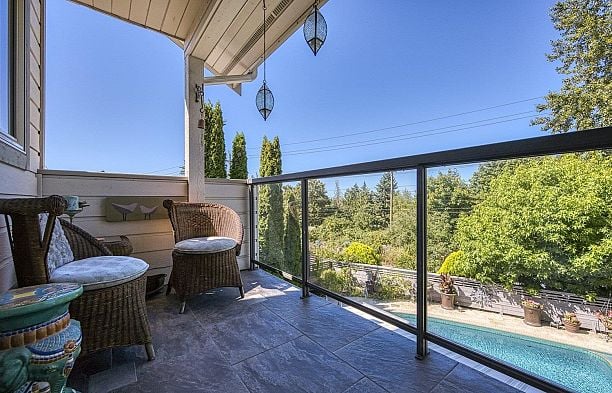 8184 EAST BOULEVARD, Vancouver BC V6P 5R6 S.W. Marine