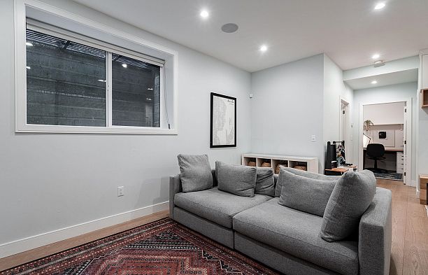 3337 W 40TH AVENUE, Vancouver BC V6N 3B5 Dunbar