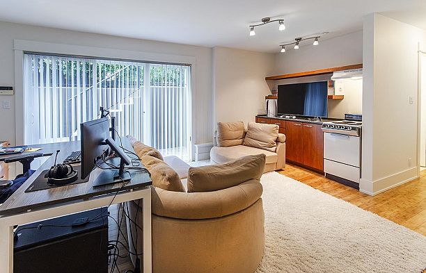 3322 W 40TH AVENUE, Vancouver BC V6N 3B6 Dunbar