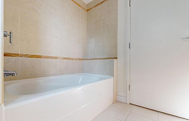 1004 1650 BAYSHORE DRIVE, Vancouver BC V6G 3K2 Coal Harbour