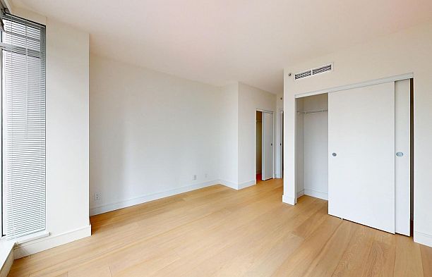 1004 1650 BAYSHORE DRIVE, Vancouver BC V6G 3K2 Coal Harbour