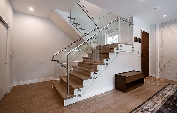 3337 W 40TH AVENUE, Vancouver BC V6N 3B5 Dunbar
