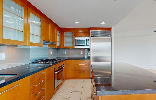 1004 1650 BAYSHORE DRIVE, Vancouver BC V6G 3K2 Coal Harbour
