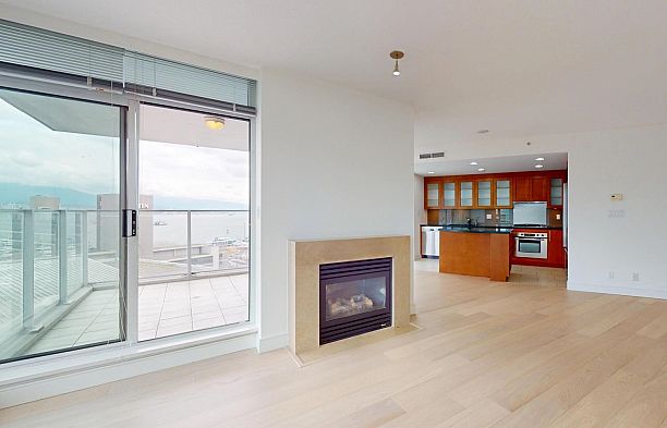 1004 1650 BAYSHORE DRIVE, Vancouver BC V6G 3K2 Coal Harbour