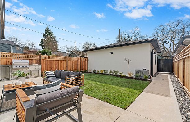 2 3880 W 23rd Avenue Dunbar