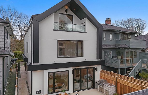 2 3880 W 23rd Avenue Dunbar