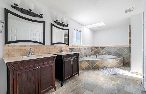 2798 W 20th Avenue Arbutus