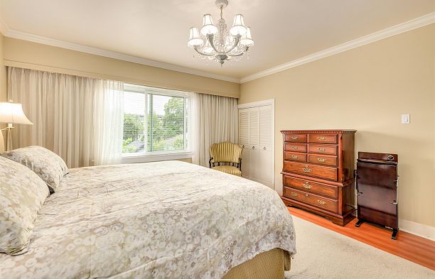 252 W 23rd Avenue Cambie