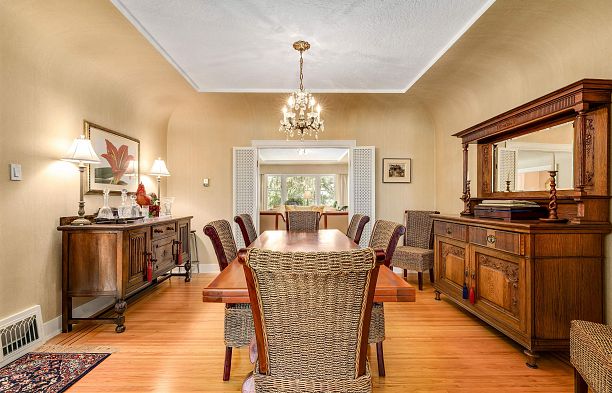 252 W 23rd Avenue Cambie