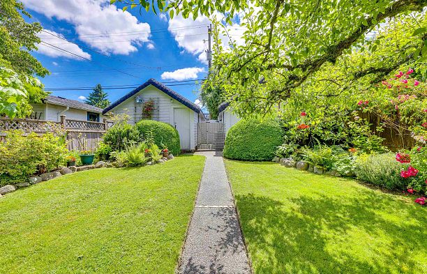 252 W 23rd Avenue Cambie