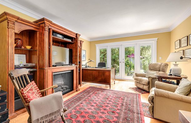 252 W 23rd Avenue Cambie