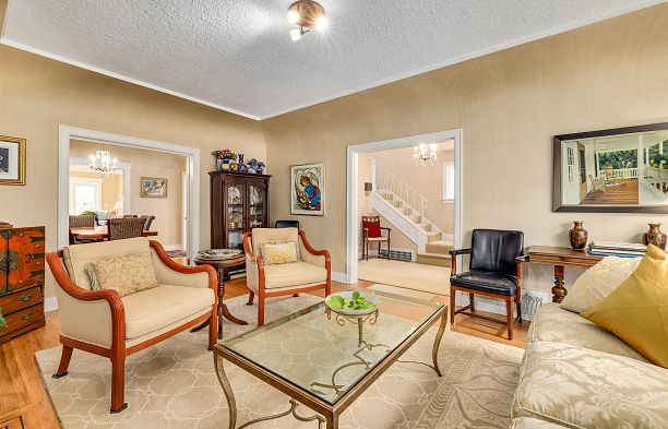 252 W 23rd Avenue Cambie