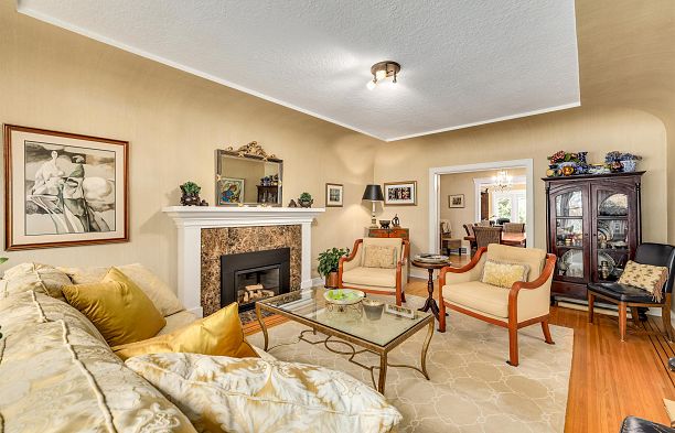 252 W 23rd Avenue Cambie