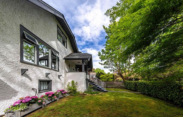3841 W 24th Avenue Dunbar
