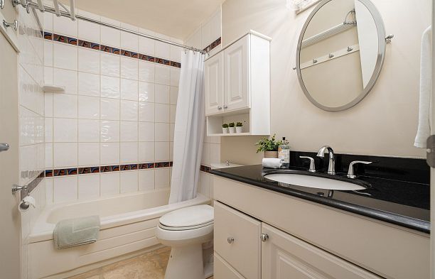 3973 PARKWAY DRIVE, Vancouver BC V6L 3C9 Quilchena