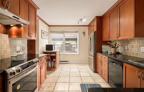 3973 PARKWAY DRIVE, Vancouver BC V6L 3C9 Quilchena