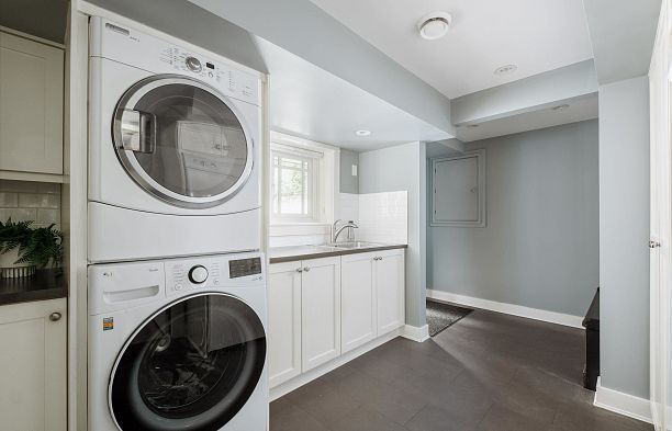 5611 Elm Street Kerrisdale