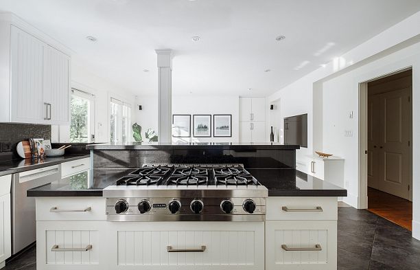 5611 Elm Street Kerrisdale