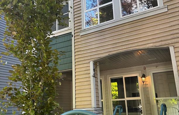 3218 Heather Street Cambie