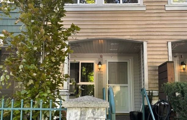 3218 Heather Street Cambie