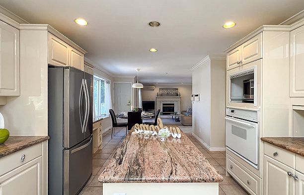 2389 W 21st Avenue Arbutus
