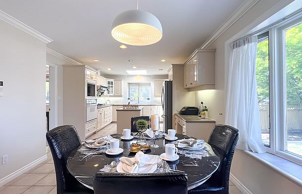 2389 W 21st Avenue Arbutus