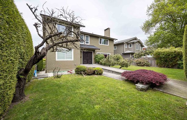 915 W 33rd Avenue Cambie