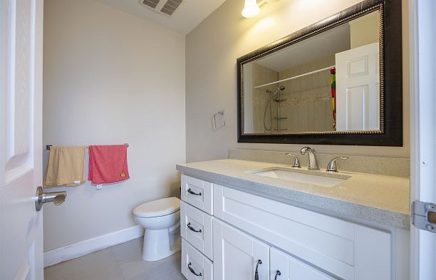 915 W 33rd Avenue Cambie