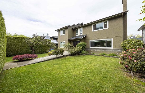 915 W 33rd Avenue Cambie