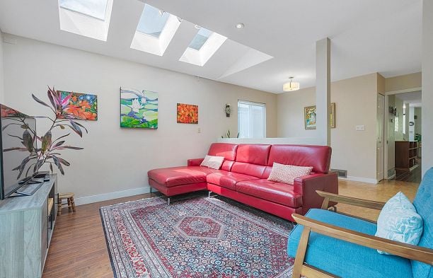 2118 6050 Larch Street Kerrisdale