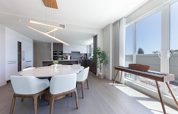 PH4 2089 W 43rd Avenue Kerrisdale