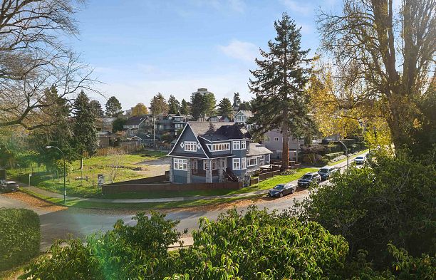 1428 TRAFALGAR STREET, Vancouver BC V6K 3R3 Kitsilano