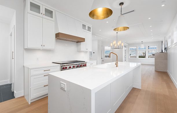 1428 TRAFALGAR STREET, Vancouver BC V6K 3R3 Kitsilano