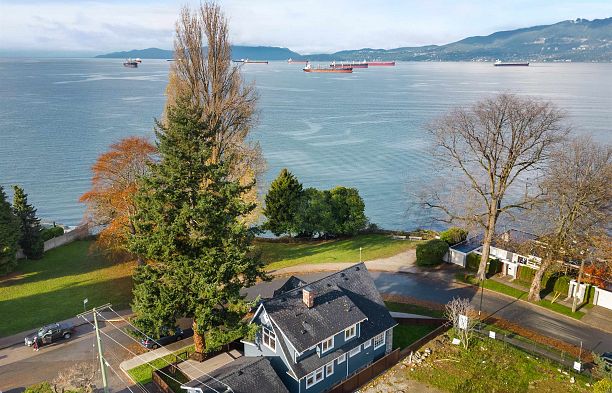 1428 TRAFALGAR STREET, Vancouver BC V6K 3R3 Kitsilano