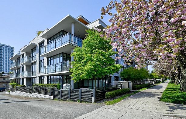 302 458 W 63rd Avenue Marpole