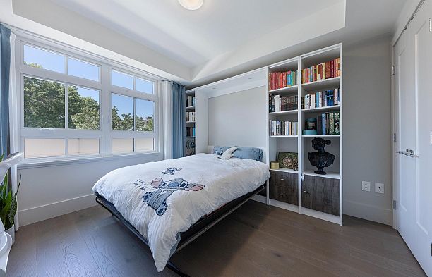 PH4 2089 W 43rd Avenue Kerrisdale