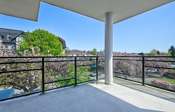 302 458 W 63rd Avenue Marpole