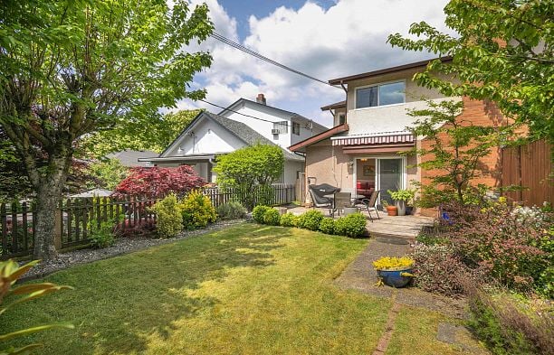 2118 6050 Larch Street Kerrisdale