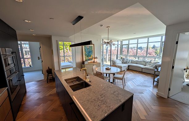 302 458 W 63rd Avenue Marpole