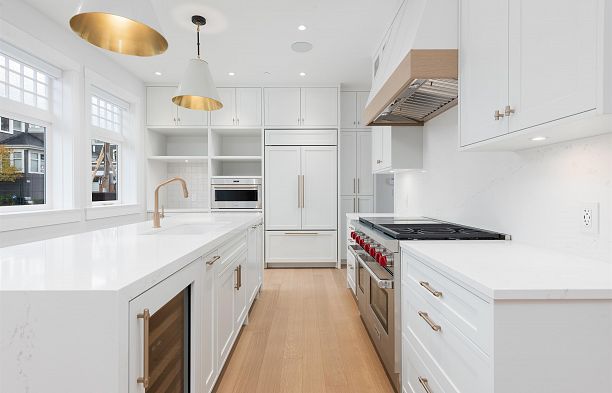 1428 TRAFALGAR STREET, Vancouver BC V6K 3R3 Kitsilano