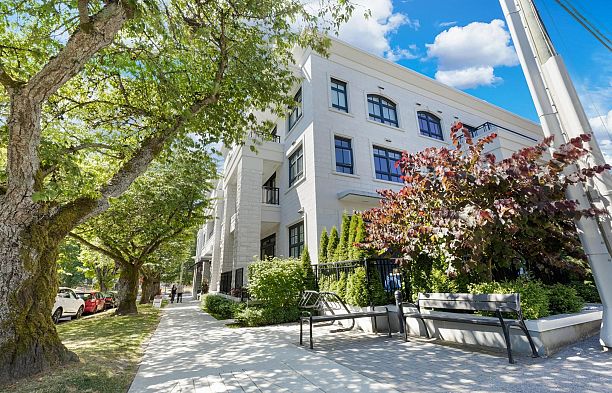 PH4 2089 W 43rd Avenue Kerrisdale