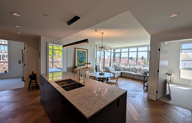 302 458 W 63rd Avenue Marpole
