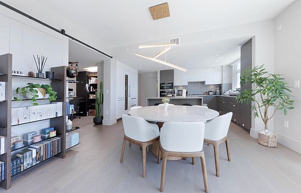 PH4 2089 W 43rd Avenue Kerrisdale
